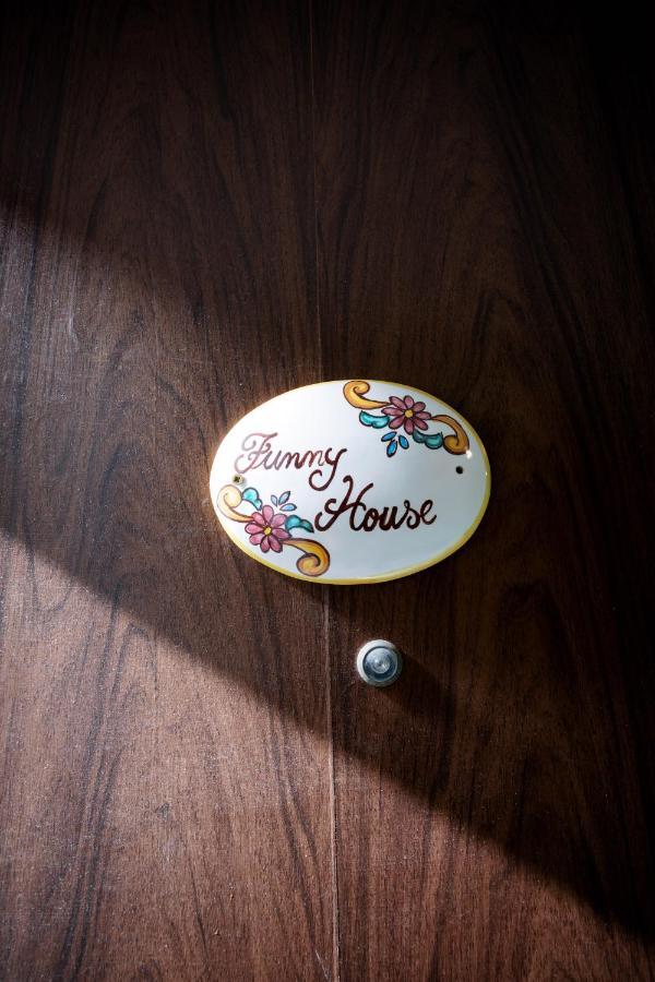 Casa Vacanze Funny House Consalvo Naples Exterior photo